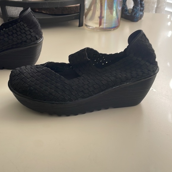 COPY - Black BM Bernie Mev .75” platform shoes. Lulia slip on,size 39, (8.5 US) - Picture 3 of 6